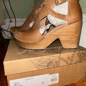 Free People/Cedar Leather Clogs